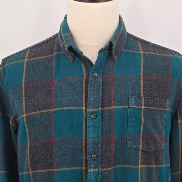St. John's Bay Other - St. John's Bay Flannel Shirt Men's L Blue Plaid Single Pocket